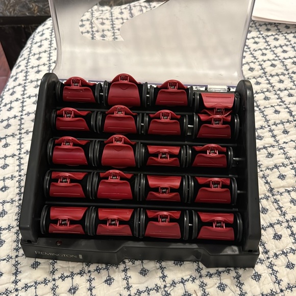Remington hair curler set. Used good condition. - Picture 2 of 5